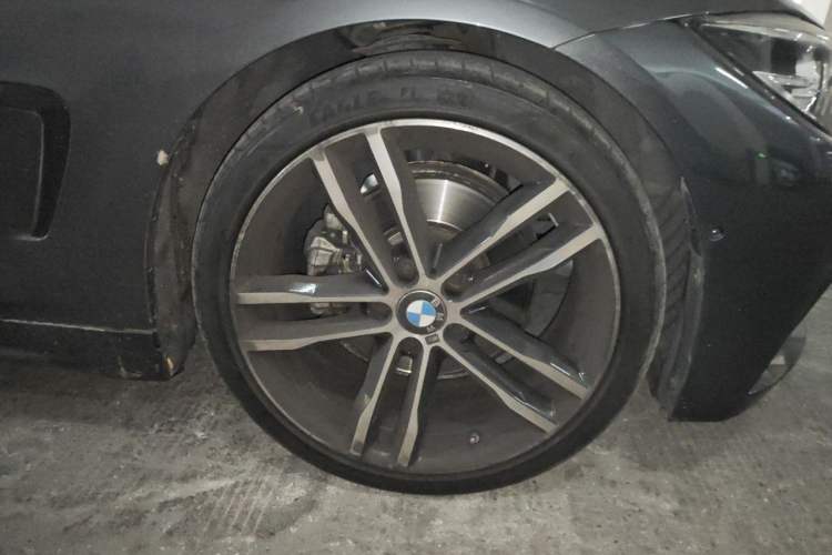Used BMW 4 Series 2019 430i Gran Coupe M Sport Night Edition Right Front Wheel Hub
