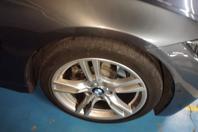 Used BMW 4 Series 2019 425i M Sport Night Edition Right Front Wheel Hub