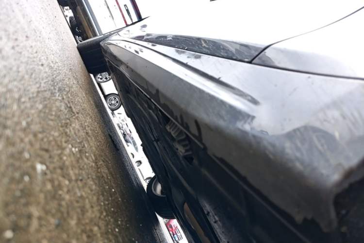 Used BMW 4 Series 2019 425i M Sport Night Edition Right Side Sill
