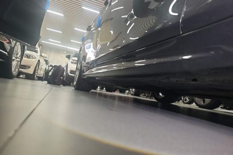 Used BMW 4 Series 2019 425i Gran Coupe M Sport Night Edition Right Side Sill