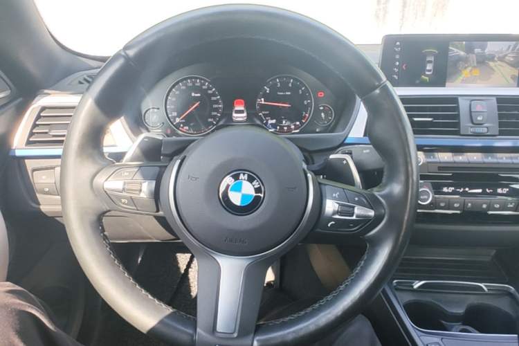 Used BMW 4 Series 2019 425i M Sport Package Steering Wheel