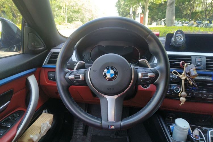 Used BMW 4 Series 2019 425i Gran Coupe M Sport Night Edition Steering Wheel