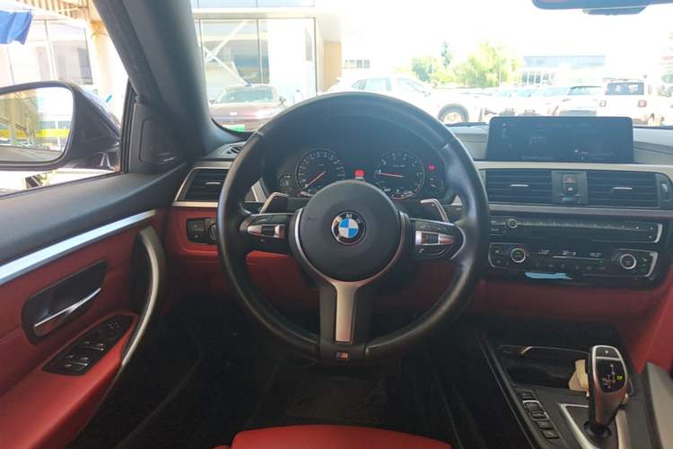Used BMW 4 Series 2019 425i Gran Coupe M Sport Night Edition Steering Wheel