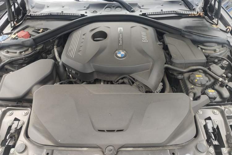 Used BMW 4 Series 2019 425i M Sport Package Engine Bay