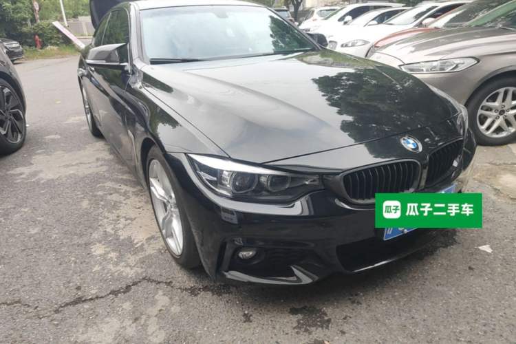 Used BMW 4 Series 2019 425i M Sport Package Front Right 45 Deg