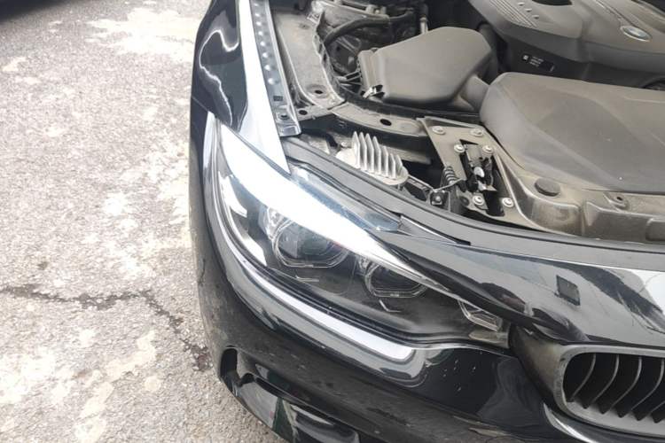 Used BMW 4 Series 2019 425i M Sport Package Right Front Headlight