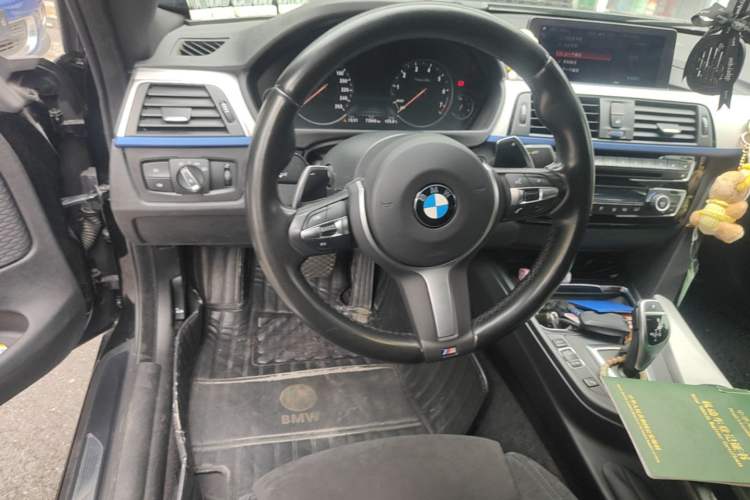 Used BMW 4 Series 2019 425i M Sport Package Steering Wheel
