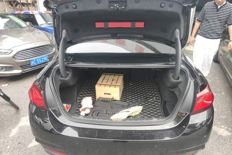 Used BMW 4 Series 2019 425i M Sport Package Trunk
