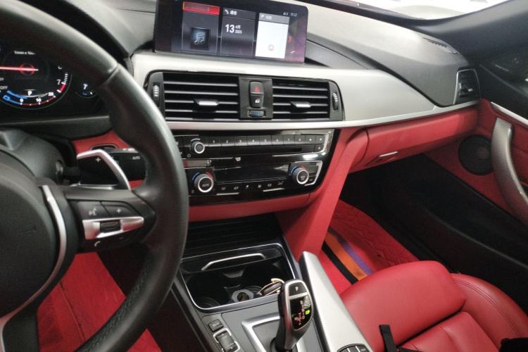 Used BMW 4 Series 2019 425i Convertible M Sport Package Audio And AC Panel