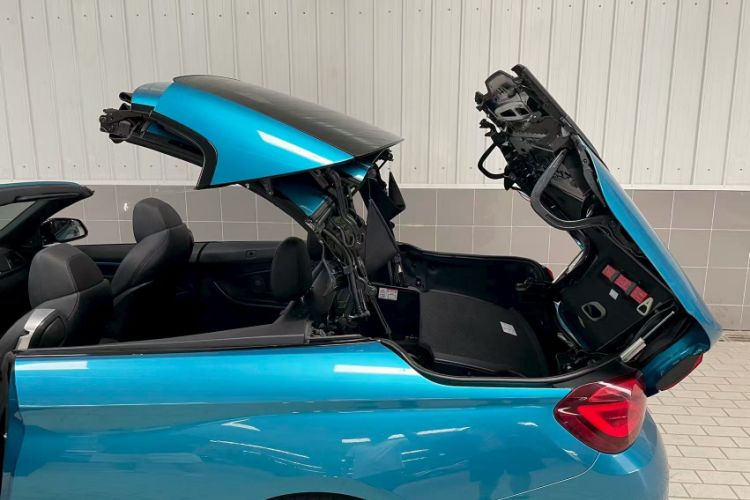 Used BMW 4 Series 2019 425i Convertible M Sport Package Exterior 2