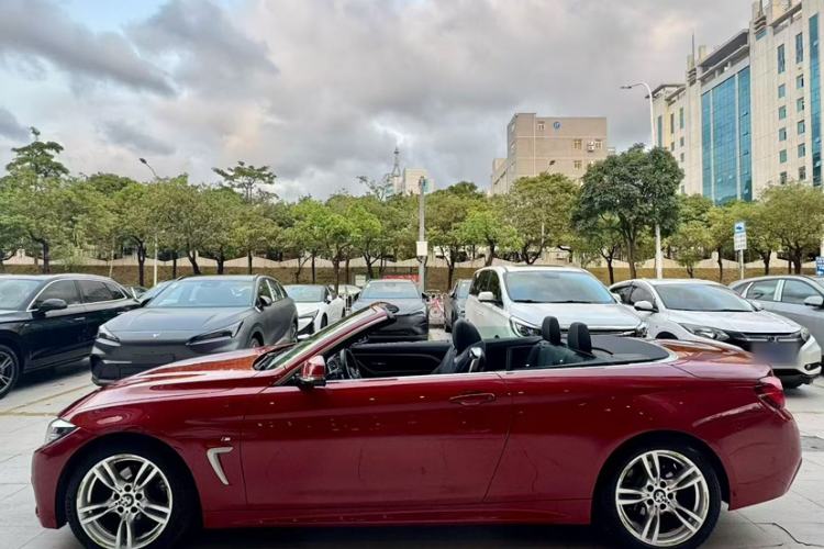 Used BMW 4 Series 2019 425i Convertible M Sport Package Exterior 3