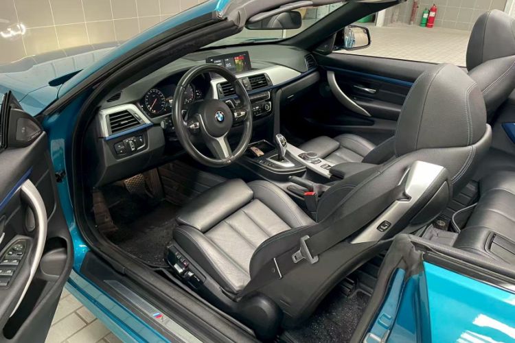 Used BMW 4 Series 2019 425i Convertible M Sport Package Interior 13