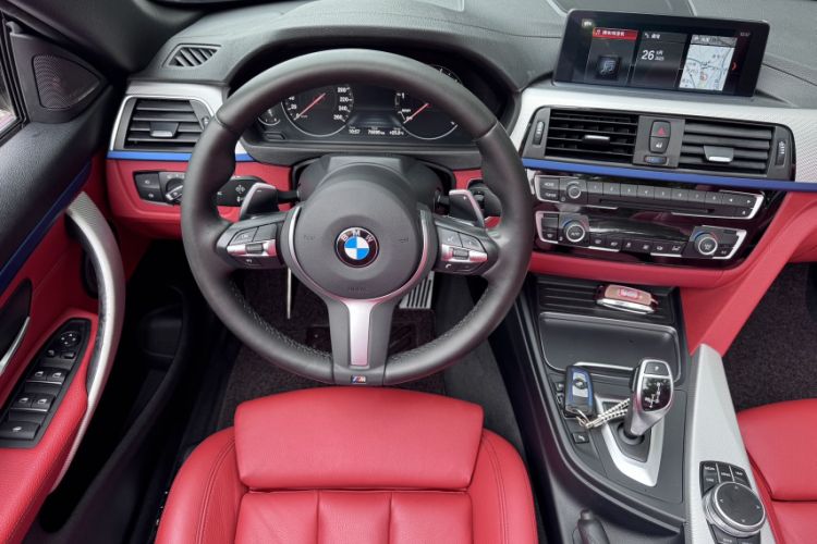 Used BMW 4 Series 2019 425i Convertible M Sport Package Interior 2