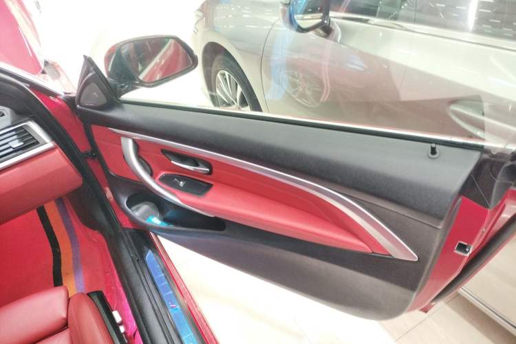 Used BMW 4 Series 2019 425i Convertible M Sport Package Interior 5