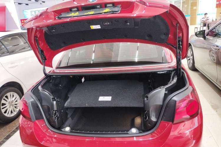 Used BMW 4 Series 2019 425i Convertible M Sport Package Trunk