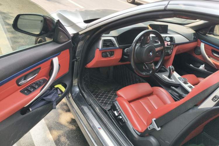 Used BMW 4 Series 2019 425i Convertible M Sport Package Driver Seat