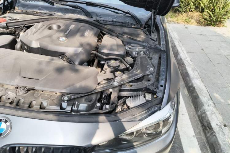 Used BMW 4 Series 2019 425i Convertible M Sport Package Engine Bay Left