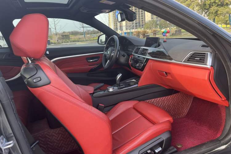 Used BMW 4 Series 2019 430i M Sport Night Edition Interior 7