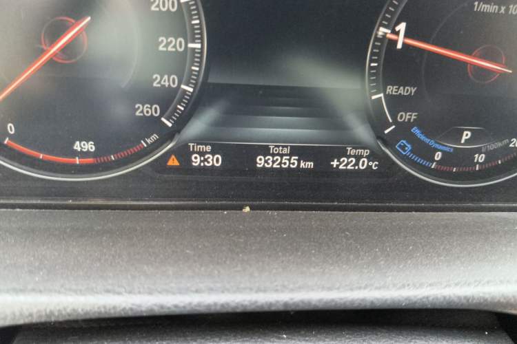 Used BMW 4 Series 2019 425i Convertible M Sport Package Odometer Close Up