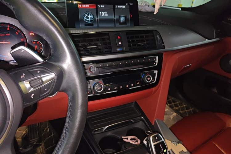 Used BMW 4 Series 2019 425i Gran Coupe M Sport Night Edition Audio And AC Panel