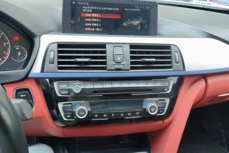 Used BMW 4 Series 2019 425i Convertible M Sport Package Audio And AC Panel