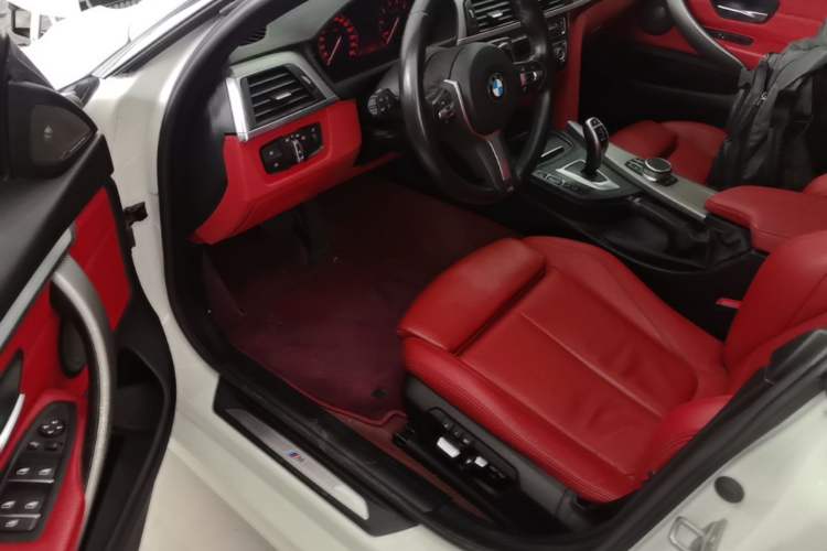 Used BMW 4 Series 2019 425i Gran Coupe M Sport Night Edition Driver Seat