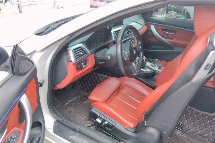 Used BMW 4 Series 2019 425i Convertible M Sport Package Driver Seat