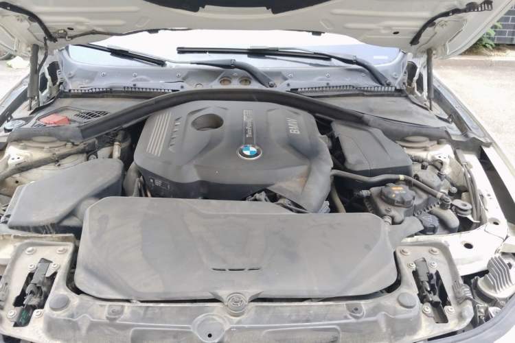Used BMW 4 Series 2019 425i Convertible M Sport Package Engine Bay