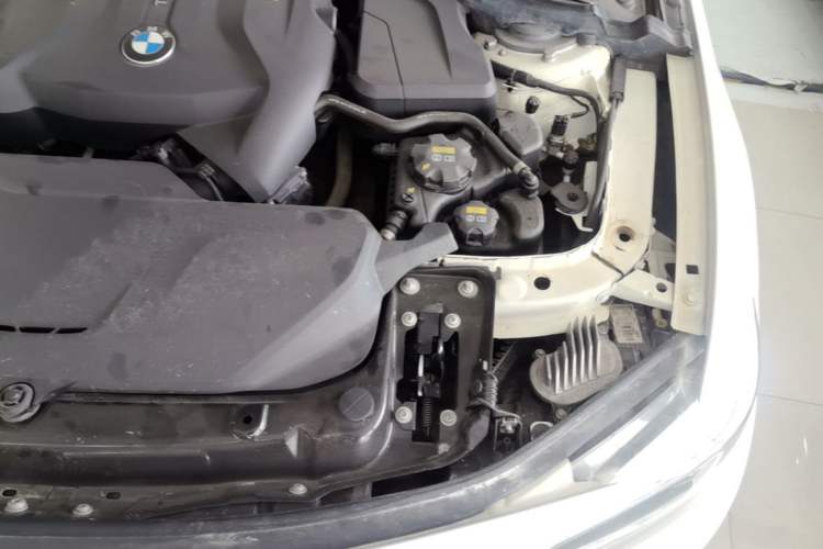 Used BMW 4 Series 2019 425i Gran Coupe M Sport Night Edition Engine Bay Left