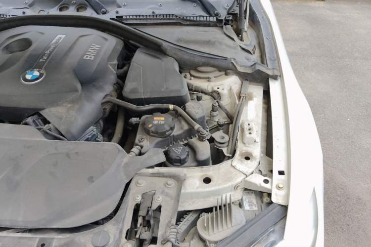 Used BMW 4 Series 2019 425i Convertible M Sport Package Engine Bay Left