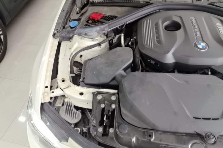 Used BMW 4 Series 2019 425i Gran Coupe M Sport Night Edition Engine Bay Right