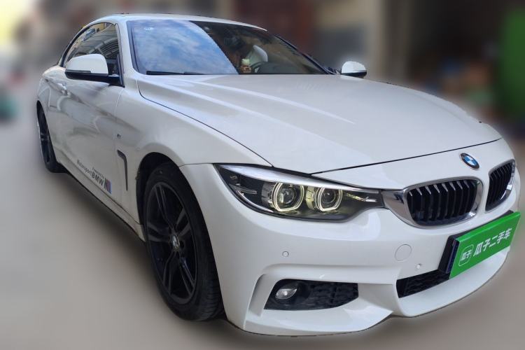 Used BMW 4 Series 2019 425i Convertible M Sport Package Front Right 45 Deg