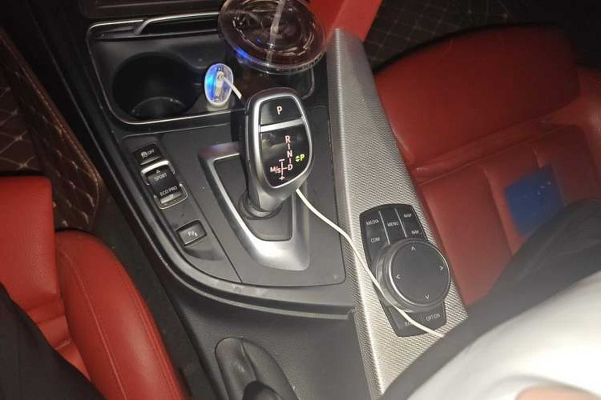 Used BMW 4 Series 2019 425i Convertible M Sport Package Gear Lever