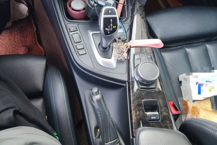Used BMW 4 Series 2019 430i Convertible M Sport Night Edition Gear Lever