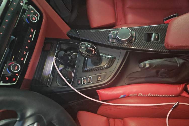 Used BMW 4 Series 2019 425i Convertible M Sport Package Gear Lever