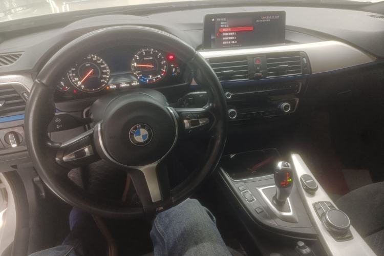 Used BMW 4 Series 2019 425i Gran Coupe M Sport Package Interior 2