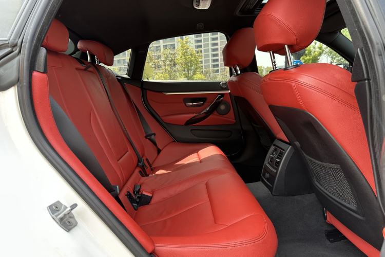 Used BMW 4 Series 2019 430i Gran Coupe M Sport Night Edition Interior 9