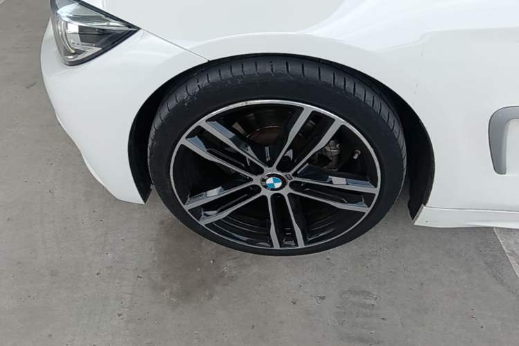 Used BMW 4 Series 2019 425i Gran Coupe M Sport Package Left Front Wheel Hub