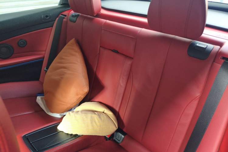 Used BMW 4 Series 2019 425i Convertible M Sport Package Left Rear Seat