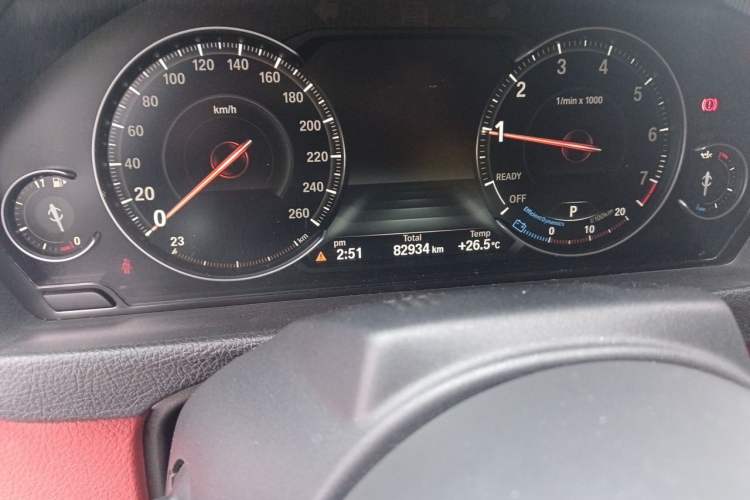 Used BMW 4 Series 2019 425i Convertible M Sport Package Odometer Close Up