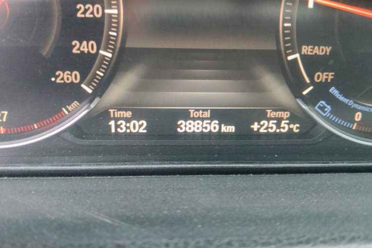 Used BMW 4 Series 2019 425i Convertible M Sport Package Odometer Close Up