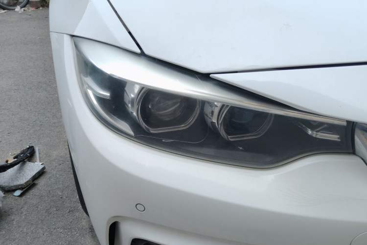 Used BMW 4 Series 2019 425i Convertible M Sport Package Right Front Headlight