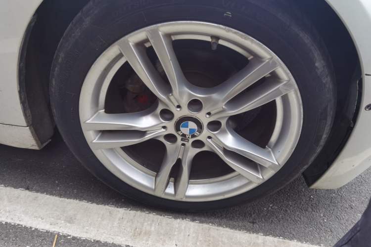 Used BMW 4 Series 2019 425i Gran Coupe M Sport Night Edition Right Front Wheel Hub