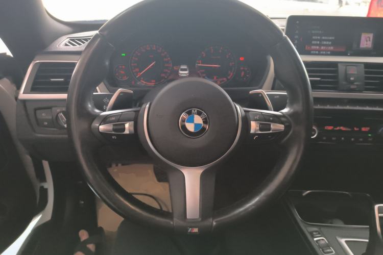 Used BMW 4 Series 2019 425i M Sport Package Steering Wheel
