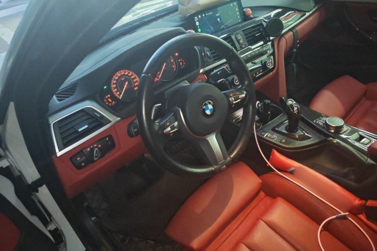 Used BMW 4 Series 2019 425i Convertible M Sport Package Steering Wheel