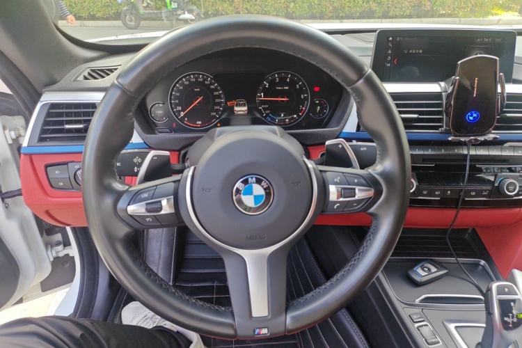 Used BMW 4 Series 2019 425i Convertible M Sport Package Steering Wheel
