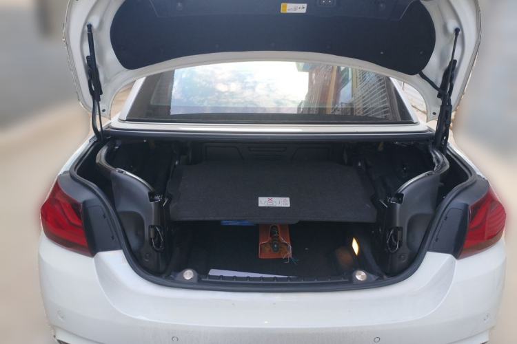 Used BMW 4 Series 2019 425i Convertible M Sport Package Trunk