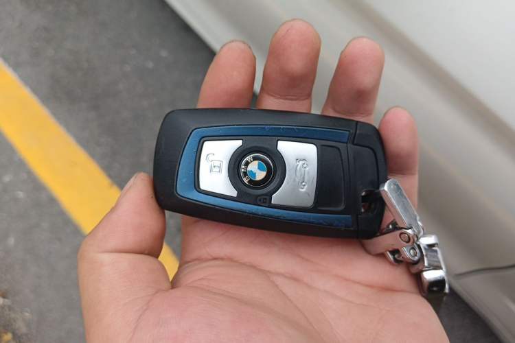 Used BMW 4 Series 2019 425i Convertible M Sport Package Vehicle Key