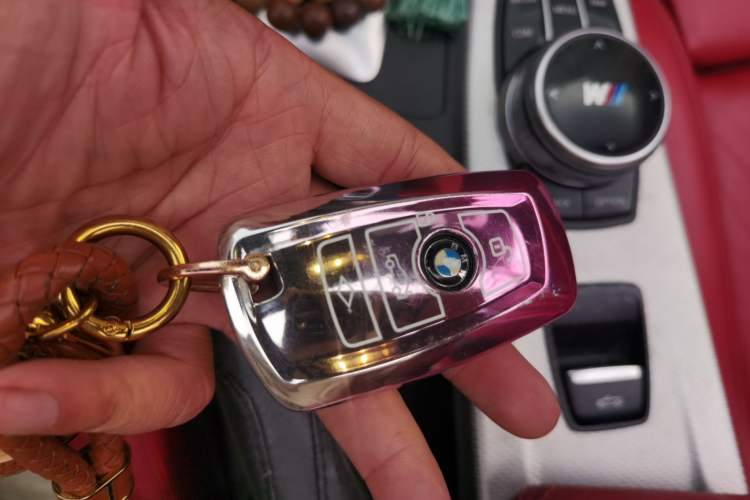 Used BMW 4 Series 2019 425i Convertible M Sport Package Vehicle Key
