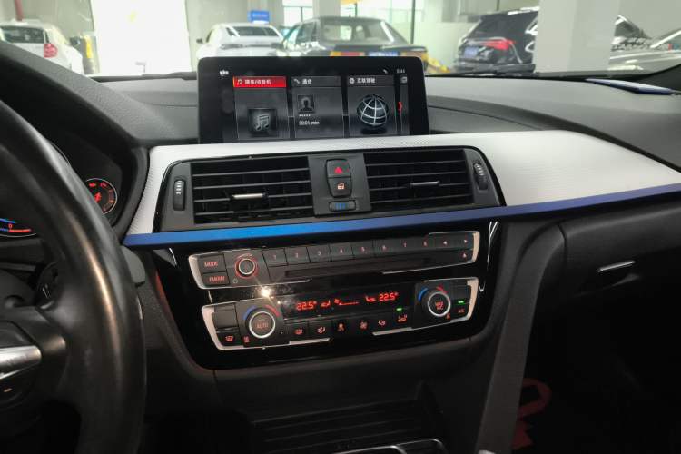 Used BMW 4 Series 2020 425i Gran Coupe M Sport Package Audio And AC Panel
